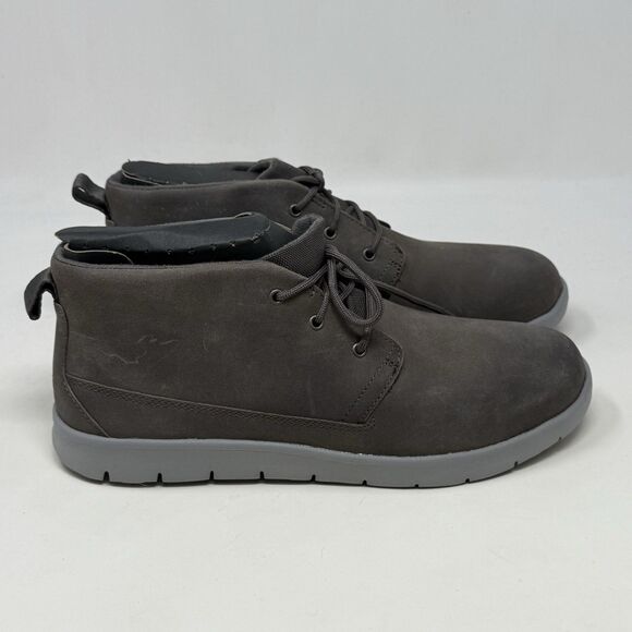 UGG Kid Canoe Weather Chukka Sneaker Boot Youth 6 Charcoal Gray Leather Unisex